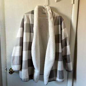 Women’s Plus Size Fuzzy Sweater/Cardigan